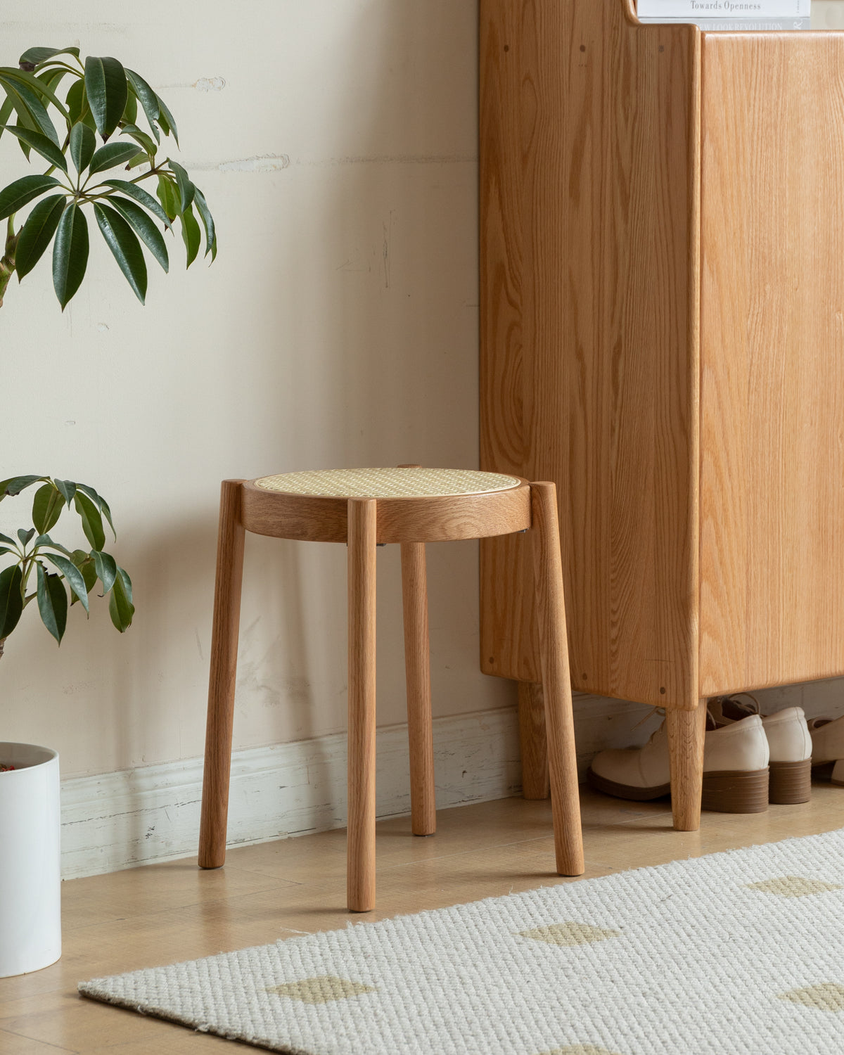 Newington Stool
