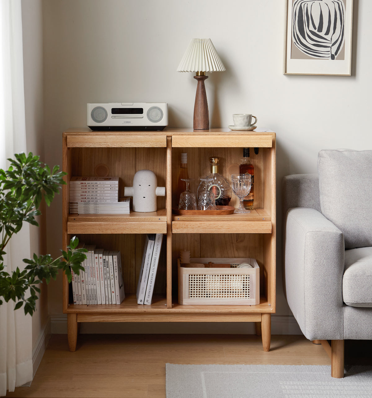 Notting Hill Illuminated Display Cabinet