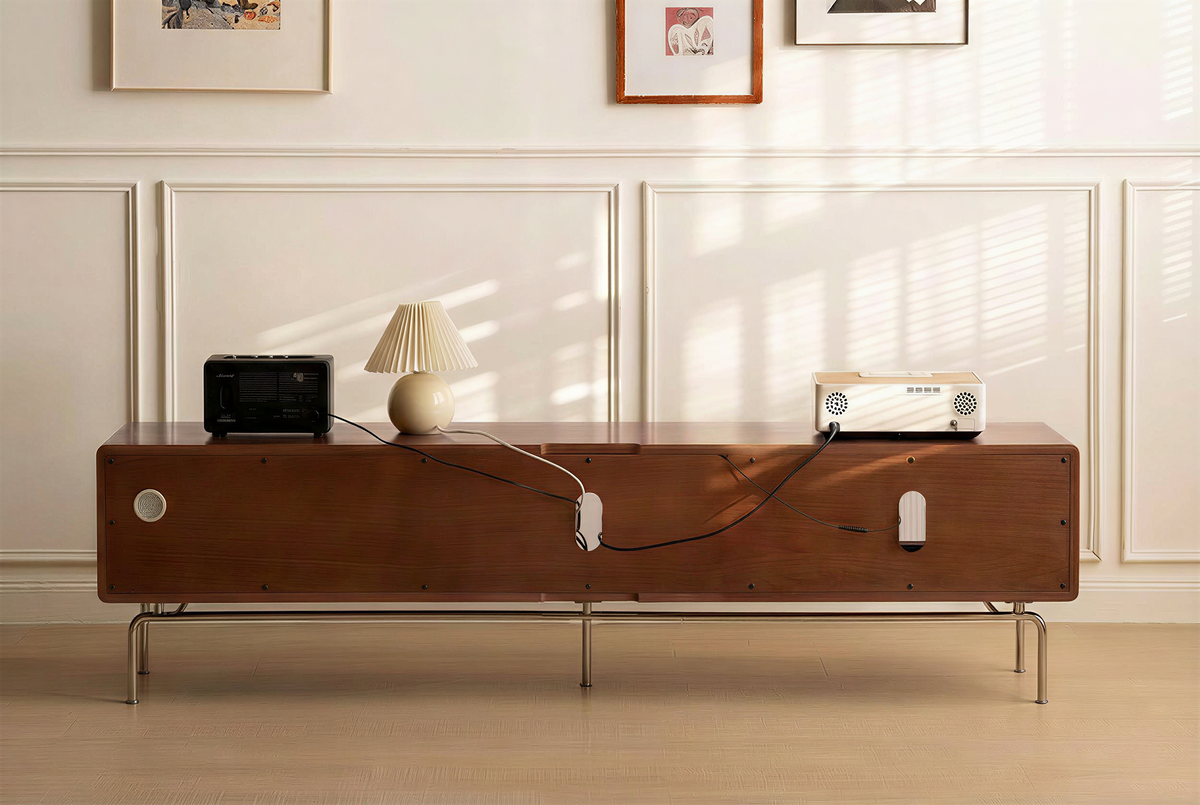 Kensington Media Stand – Taylor Meade