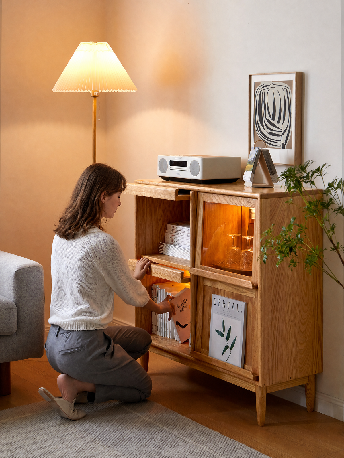 Notting Hill Illuminated Display Cabinet